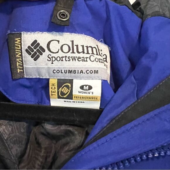 Columbia Titanium Women's Sz medium Jacket Blue - Picture 7 of 8
